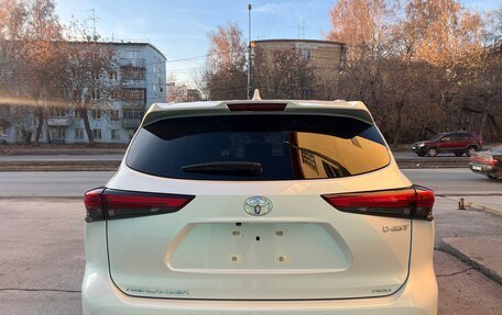 Toyota Highlander, 2025 год, 5 800 000 рублей, 6 фотография