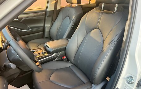 Toyota Highlander, 2025 год, 5 800 000 рублей, 13 фотография