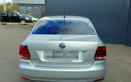 Volkswagen Polo VI (EU Market), 2015 год, 900 000 рублей, 1 фотография