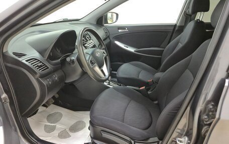 Hyundai Solaris II рестайлинг, 2013 год, 920 000 рублей, 9 фотография