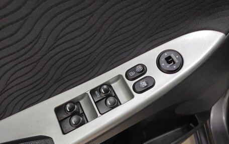 Hyundai Solaris II рестайлинг, 2013 год, 920 000 рублей, 8 фотография