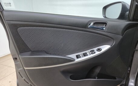 Hyundai Solaris II рестайлинг, 2013 год, 920 000 рублей, 7 фотография