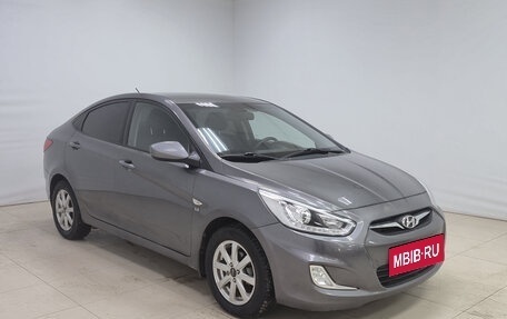 Hyundai Solaris II рестайлинг, 2013 год, 920 000 рублей, 3 фотография