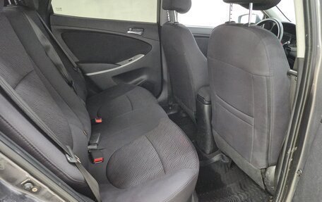 Hyundai Solaris II рестайлинг, 2013 год, 920 000 рублей, 15 фотография