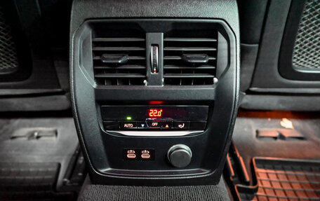 BMW 3 серия, 2019 год, 3 400 000 рублей, 17 фотография