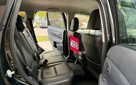 Mitsubishi Outlander III рестайлинг 3, 2016 год, 1 990 000 рублей, 9 фотография