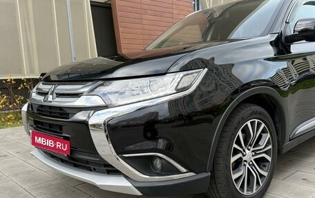 Mitsubishi Outlander III рестайлинг 3, 2016 год, 1 990 000 рублей, 7 фотография