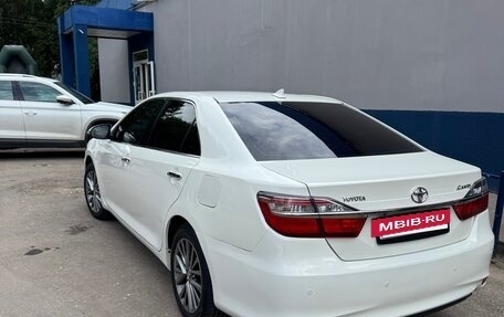 Toyota Camry, 2016 год, 1 850 000 рублей, 2 фотография