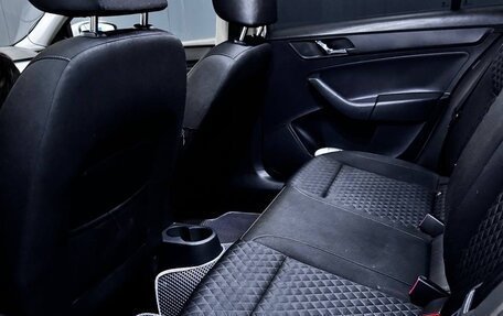 Skoda Rapid I, 2017 год, 1 000 000 рублей, 6 фотография