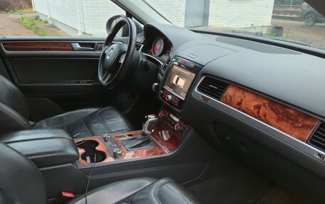 Volkswagen Touareg III, 2010 год, 1 350 000 рублей, 5 фотография