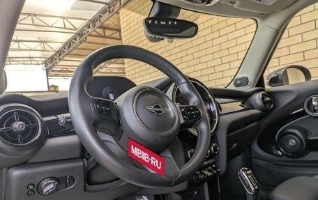 MINI Hatch, 2022 год, 4 500 000 рублей, 8 фотография