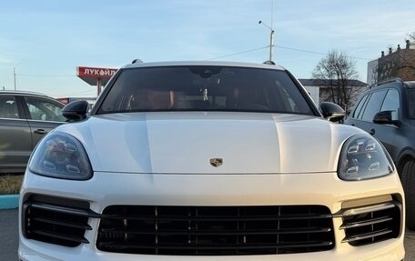 Porsche Cayenne III, 2019 год, 7 800 000 рублей, 2 фотография