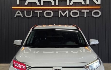 Toyota RAV4, 2020 год, 3 100 000 рублей, 2 фотография