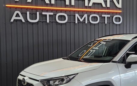 Toyota RAV4, 2020 год, 3 100 000 рублей, 12 фотография