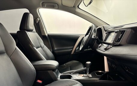 Toyota RAV4, 2016 год, 2 390 000 рублей, 12 фотография