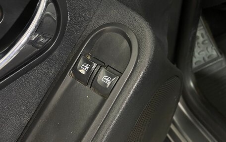 Nissan Terrano III, 2016 год, 1 049 000 рублей, 17 фотография