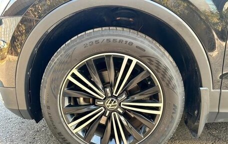 Volkswagen Tiguan II, 2021 год, 2 425 000 рублей, 15 фотография