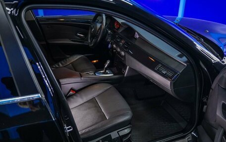 BMW 5 серия, 2007 год, 1 550 000 рублей, 13 фотография