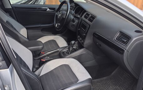 Volkswagen Jetta VI, 2014 год, 1 240 000 рублей, 10 фотография