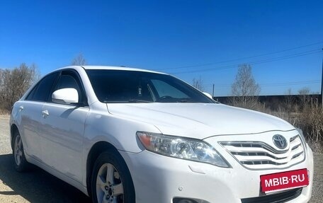 Toyota Camry, 2010 год, 1 080 000 рублей, 2 фотография