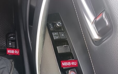 Toyota Corolla, 2020 год, 2 080 000 рублей, 28 фотография