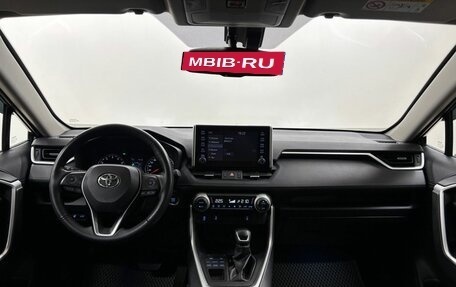 Toyota RAV4, 2021 год, 3 967 000 рублей, 17 фотография