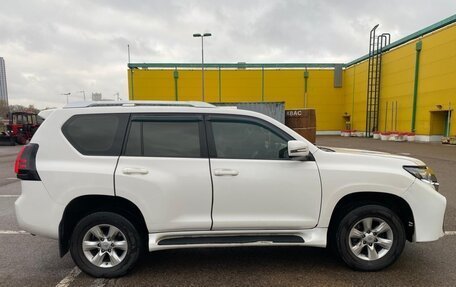 Toyota Land Cruiser Prado 150 рестайлинг 2, 2013 год, 2 899 000 рублей, 3 фотография