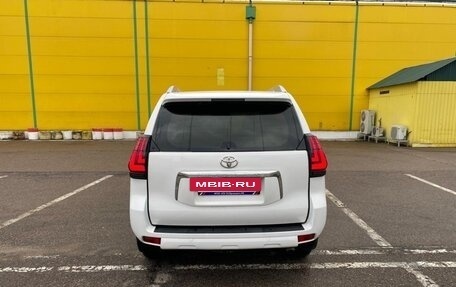 Toyota Land Cruiser Prado 150 рестайлинг 2, 2013 год, 2 899 000 рублей, 4 фотография