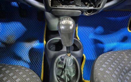 Toyota Yaris Verso, 2003 год, 407 000 рублей, 16 фотография