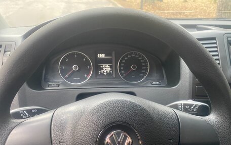 Volkswagen Caravelle T5, 2013 год, 2 350 000 рублей, 9 фотография