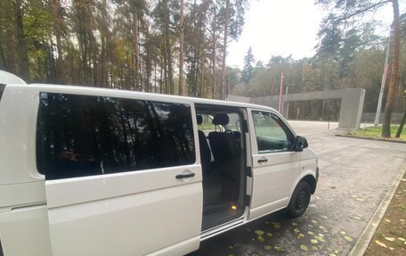 Volkswagen Caravelle T5, 2013 год, 2 350 000 рублей, 19 фотография