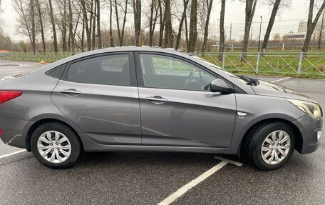 Hyundai Solaris II рестайлинг, 2016 год, 980 000 рублей, 4 фотография