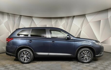 Mitsubishi Outlander III рестайлинг 3, 2020 год, 2 097 000 рублей, 6 фотография