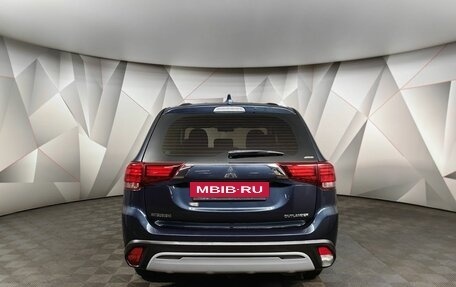 Mitsubishi Outlander III рестайлинг 3, 2020 год, 2 097 000 рублей, 8 фотография