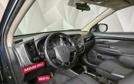 Mitsubishi Outlander III рестайлинг 3, 2020 год, 2 097 000 рублей, 14 фотография