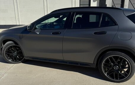 Mercedes-Benz GLA, 2019 год, 2 600 000 рублей, 4 фотография