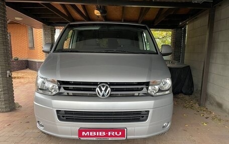 Volkswagen Multivan T5, 2012 год, 1 955 000 рублей, 1 фотография