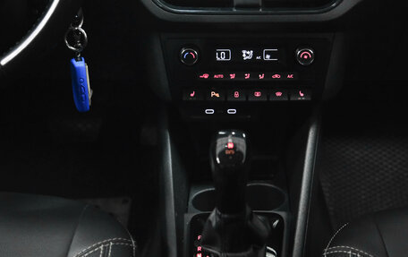 Volkswagen Polo VI (EU Market), 2021 год, 1 380 000 рублей, 14 фотография