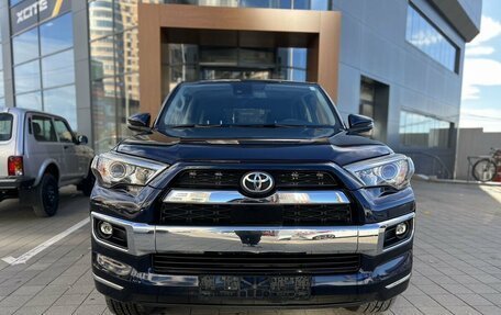 Toyota 4Runner V, 2019 год, 4 250 000 рублей, 2 фотография