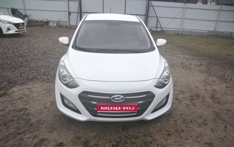 Hyundai i30 II рестайлинг, 2015 год, 899 000 рублей, 1 фотография