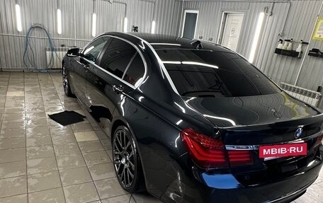 BMW 7 серия, 2012 год, 2 090 000 рублей, 4 фотография