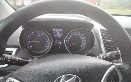 Hyundai i30 II рестайлинг, 2015 год, 899 000 рублей, 10 фотография