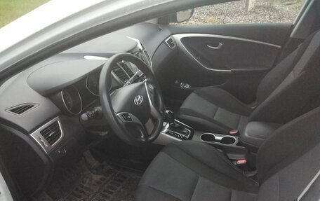 Hyundai i30 II рестайлинг, 2015 год, 899 000 рублей, 14 фотография