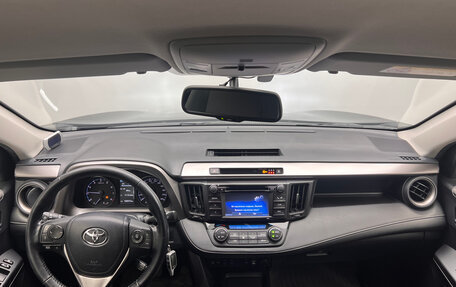 Toyota RAV4, 2016 год, 2 058 000 рублей, 15 фотография