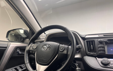 Toyota RAV4, 2016 год, 2 058 000 рублей, 17 фотография