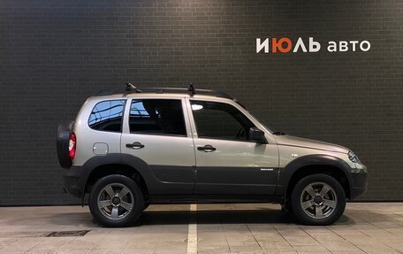 Chevrolet Niva I рестайлинг, 2019 год, 950 000 рублей, 4 фотография