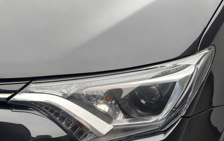 Toyota RAV4, 2016 год, 2 058 000 рублей, 24 фотография