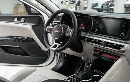 KIA K5, 2020 год, 2 249 000 рублей, 16 фотография