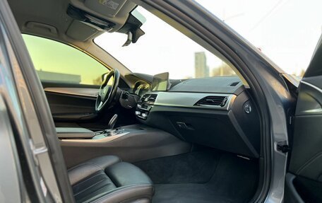 BMW 5 серия, 2018 год, 3 290 000 рублей, 20 фотография