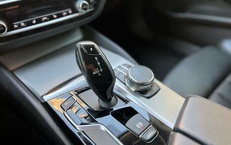 BMW 5 серия, 2018 год, 3 290 000 рублей, 15 фотография